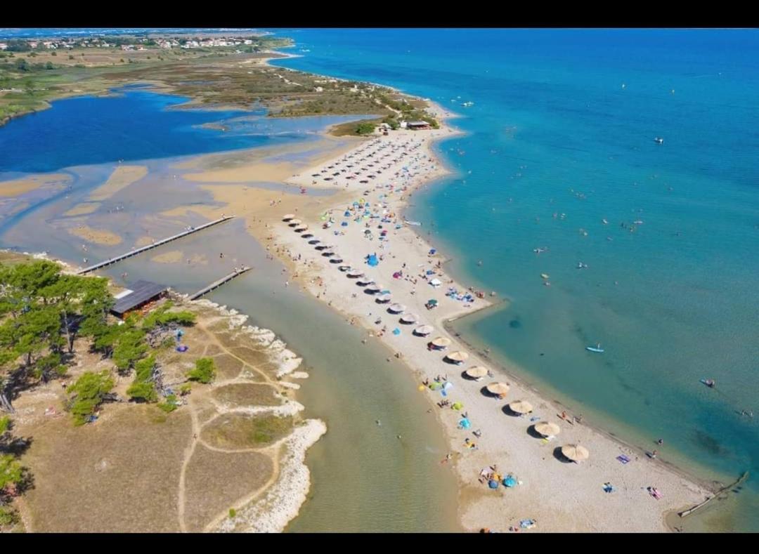 Holiday Home Aria Нін Екстер'єр фото